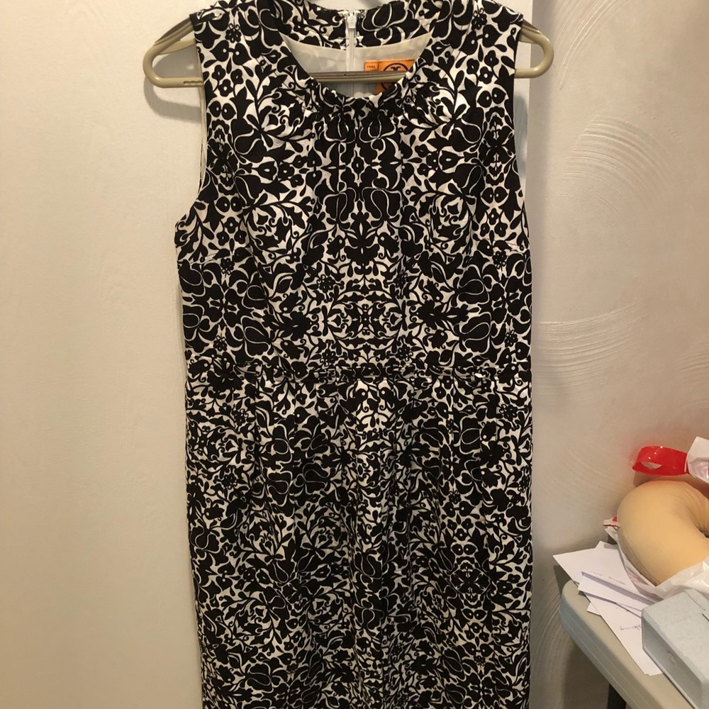 STUNNING Tory Burch knee length dress